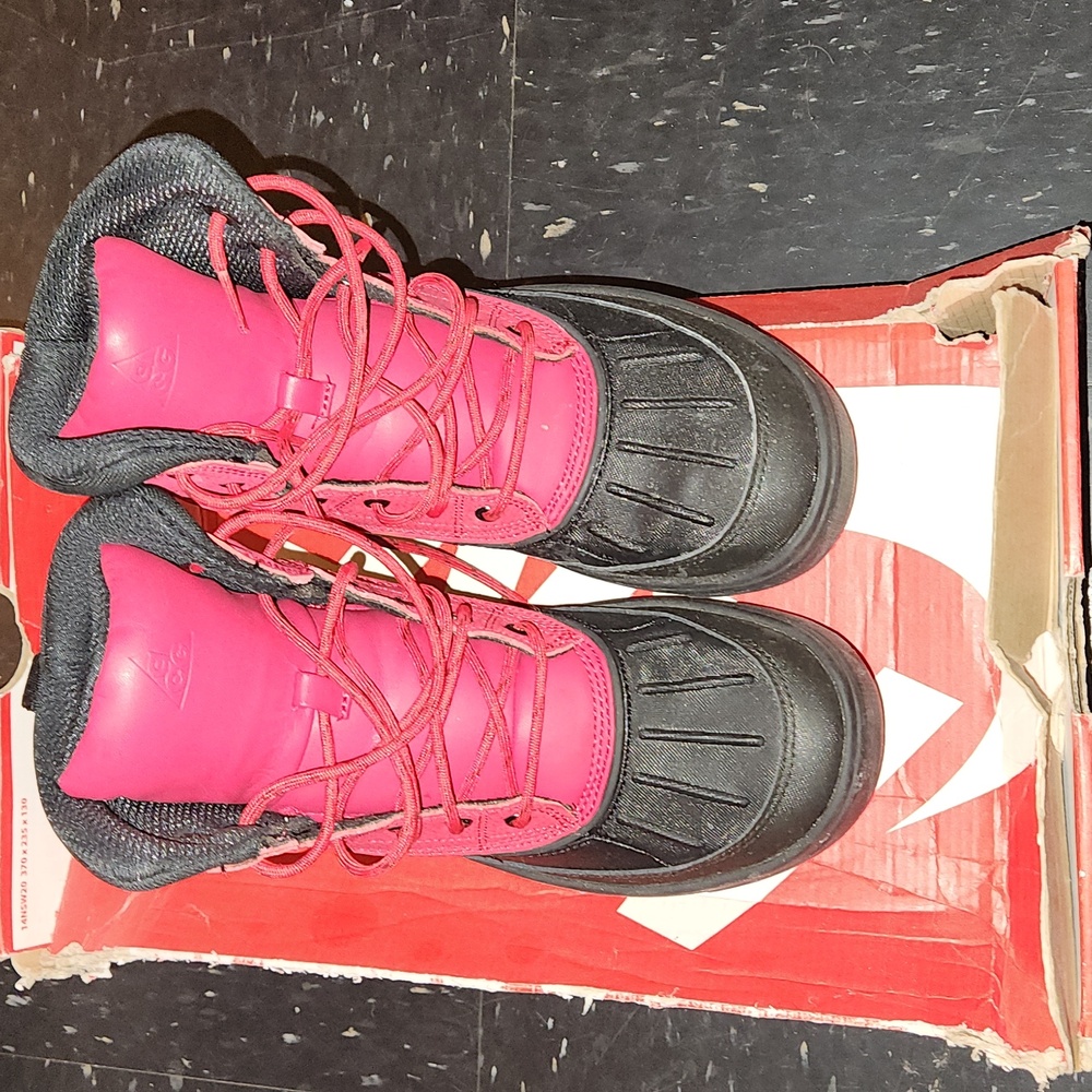 Kids boots